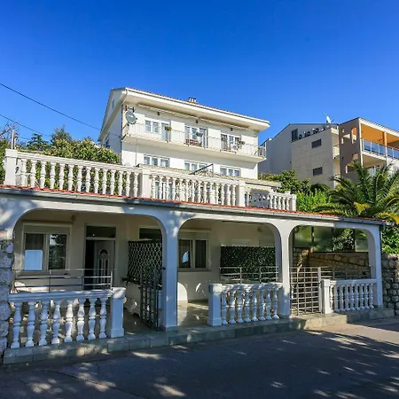 Charmantes Nur 50 Meter Zum Mit Privater Terrasse, Meerblick, Parkplatz 아파트 드라말리