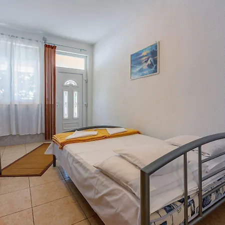 Charmantes Nur 50 Meter Zum Mit Privater Terrasse, Meerblick, Parkplatz Lejlighed Dramalj