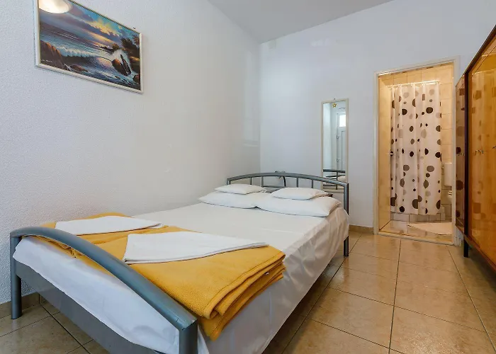 Charmantes Nur 50 Meter Zum Mit Privater Terrasse, Meerblick, Parkplatz * 드라말리