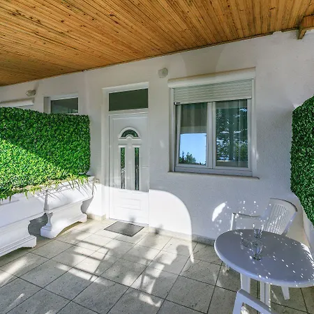 Apartman Charmantes Nur 50 Meter Zum Mit Privater Terrasse, Meerblick, Parkplatz